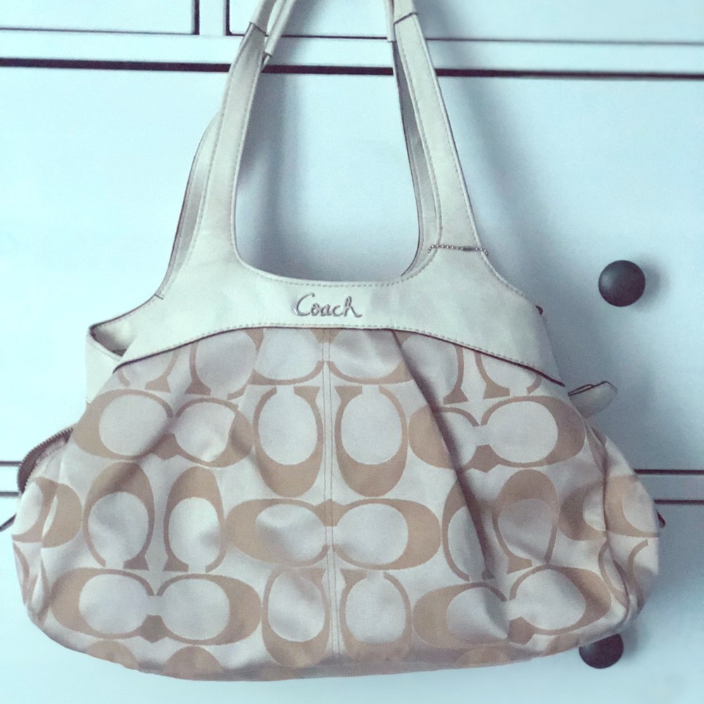 Coach hand bag
